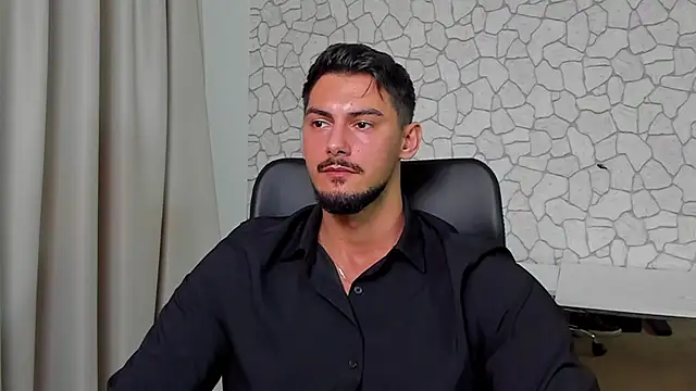 Snapshot of ClintMasters chatting on November 21, 2025, 6:56 am ClintMasters online show from November 21, 2025, 6:56 am