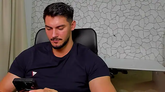 Snapshot of ClintMasters chatting on December 2, 2025, 6:41 am ClintMasters online show from December 2, 2025, 6:41 am