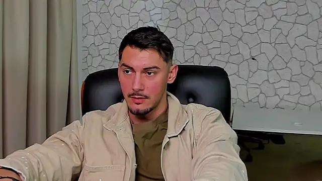 Snapshot of ClintMasters chatting on February 3, 2026, 7:57 am ClintMasters online show from February 3, 2026, 7:57 am