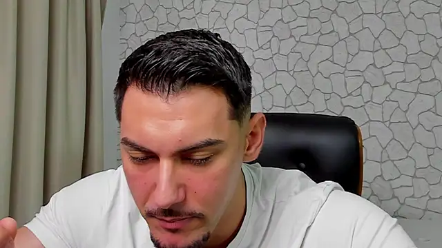 Snapshot of ClintMasters chatting on March 4, 2026, 6:30 am ClintMasters online show from March 4, 2026, 6:30 am