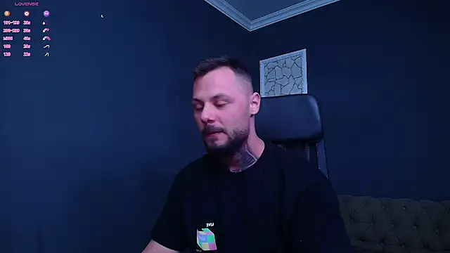 Snapshot of BrianHunts chatting on November 18, 2025, 6:07 am BrianHunts online show from November 18, 2025, 6:07 am