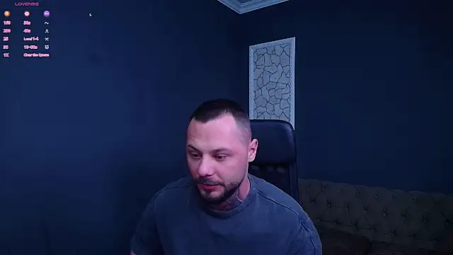 Snapshot of BrianHunts chatting on November 30, 2025, 5:11 am BrianHunts online show from November 30, 2025, 5:11 am