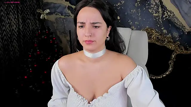 Daphne Moss online show from January 9, 2025, 2:07 pm