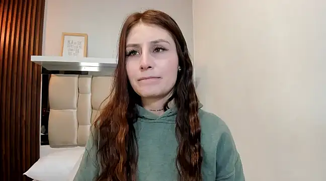 LANA-JONNES online show from February 1, 2025, 3:30 am