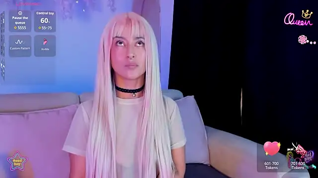 Mia-Bloom online show from May 30, 2026, 3:25 am