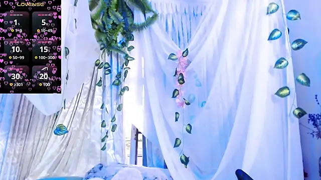 gatuwildhott online show from December 10, 2024, 11:32 am