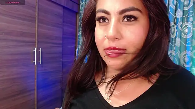 gatuwildhott online show from January 12, 2025, 6:06 am