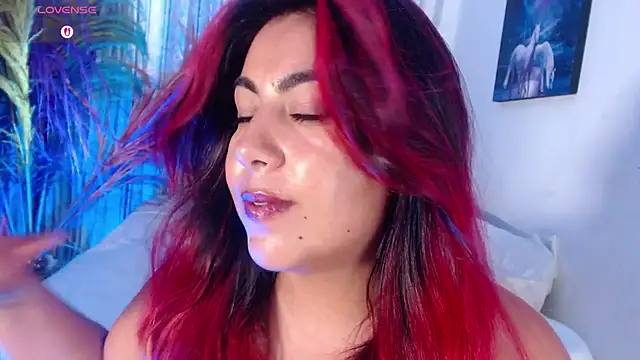 gatuwildhott online show from April 16, 2026, 7:03 pm