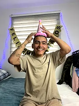 sorry-mom69 online show from October 10, 2025, 2:49 pm