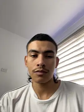 sorry-mom69 online show from November 6, 2025, 5:47 pm