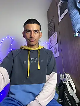 sorry-mom69 online show from December 14, 2025, 12:21 pm