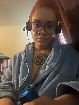 nickytheehawtie online show from April 2, 2026, 4:15 pm