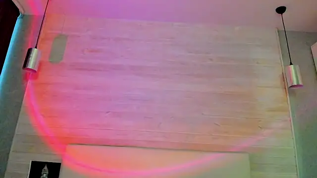 molly hunt  online show from February 26, 2026, 4:00 am