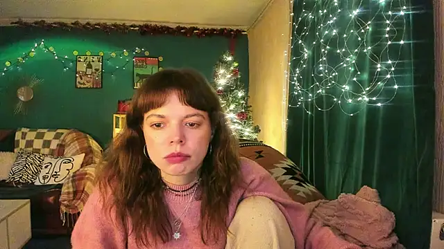 ClancyMorissey online show from December 18, 2025, 6:36 pm