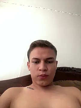 Leon Wild online show from July 16, 2026, 8:04 pm