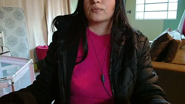 Snapshot of Ta_maravilhosaaa chatting on June 15, 2026, 8:22 pm Ta maravilhosaaa online show from June 15, 2026, 8:22 pm