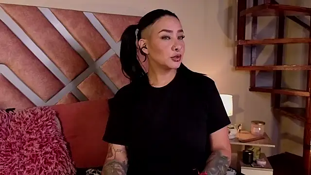  kelly hous36 online show from June 4, 2026, 12:55 pm