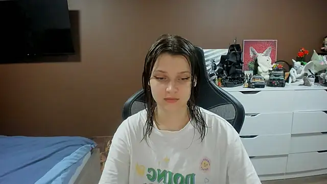 Snapshot of SoniNesti chatting on July 10, 2026, 3:36 pm SoniNesti online show from July 10, 2026, 3:36 pm