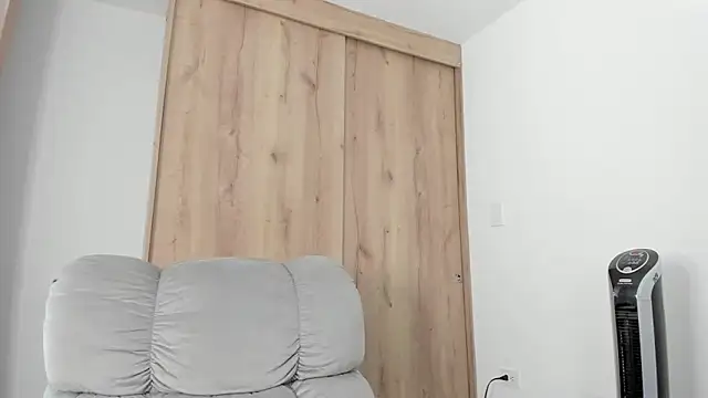 xspecialoomx online show from March 4, 2026, 2:01 pm