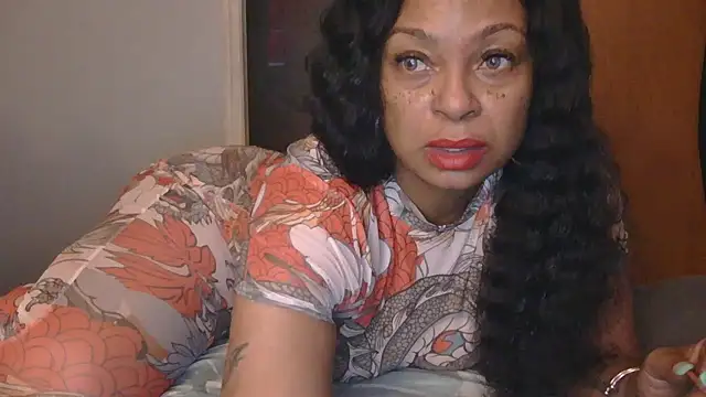 Snapshot of MSweetLindaParks chatting on November 11, 2025, 11:16 pm MSweetLindaParks online show from November 11, 2025, 11:16 pm