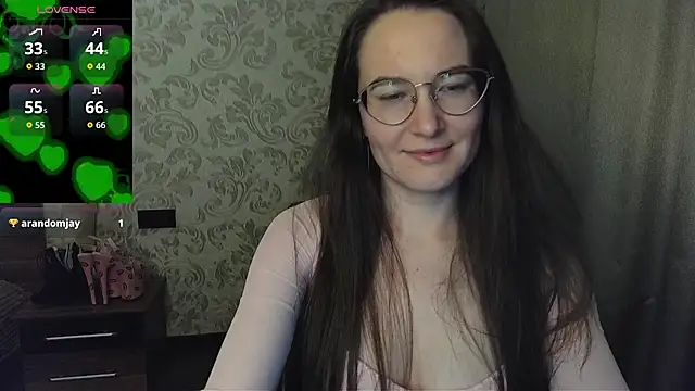 AgnesGraham online show from February 13, 2026, 11:01 pm