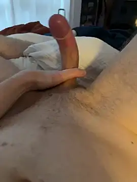 Snapshot of Britishboy99 chatting on March 17, 2025, 5:05 pm Britishboy99 online show from March 17, 2025, 5:05 pm