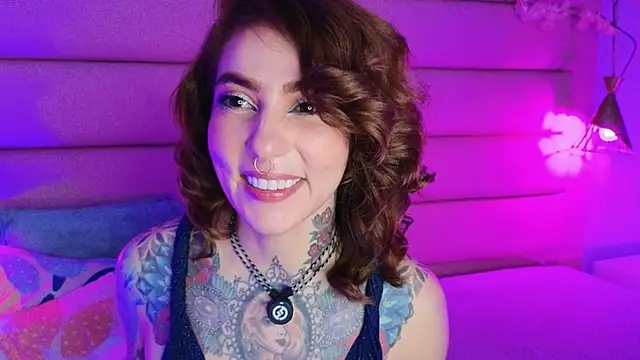 Snapshot of Evangelyne_1 chatting on January 14, 2026, 3:50 pm Evangelyne 1 online show from January 14, 2026, 3:50 pm