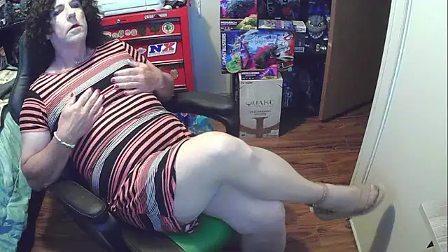 Snapshot of EricaPantyhose chatting on September 22, 2025, 2:30 pm EricaPantyhose online show from September 22, 2025, 2:30 pm