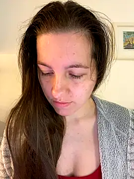 Nicole-Ray online show from September 18, 2025, 9:33 am