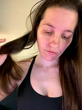 Nicole-Ray online show from October 28, 2025, 8:29 am