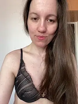 Snapshot of Nicole-Ray chatting on April 21, 2026, 7:58 am Nicole-Ray online show from April 21, 2026, 7:58 am