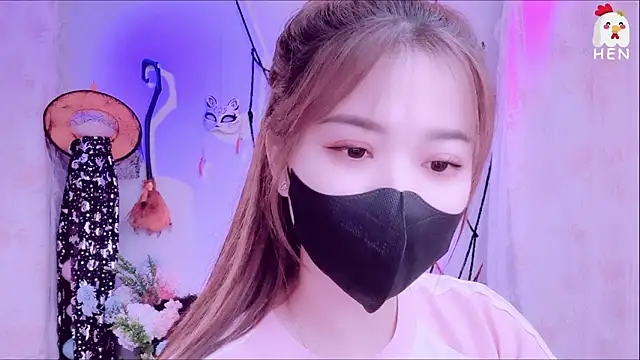 hen237 online show from November 9, 2025, 4:00 am