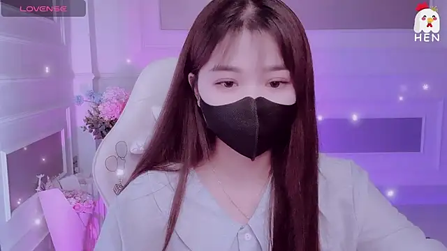 hen237 online show from April 2, 2026, 9:01 pm