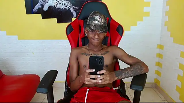 ManSant online show from February 2, 2025, 5:37 pm