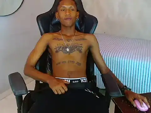 ManSant online show from October 24, 2025, 4:25 pm