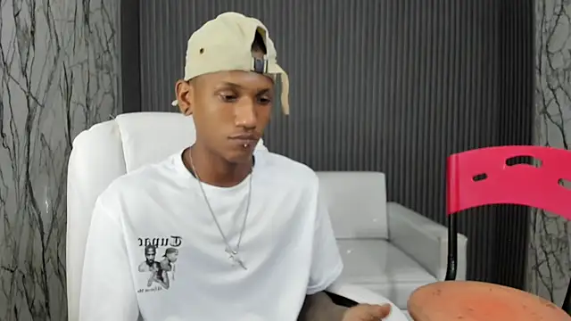 ManSant online show from November 10, 2025, 2:38 pm