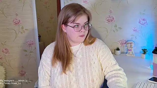 sinnamon  online show from October 24, 2025, 6:59 pm