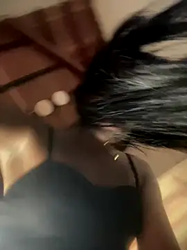 Ashly Miller online show from November 14, 2025, 7:56 pm