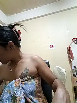 Snapshot of KinkyKit_May chatting on February 6, 2025, 12:48 pm KinkyKit May online show from February 6, 2025, 12:48 pm