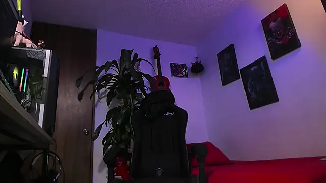 Snapshot of Ryuk_it chatting on November 13, 2025, 3:33 pm Ryuk it online show from November 13, 2025, 3:33 pm