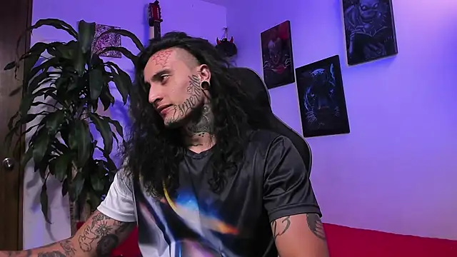 Snapshot of Ryuk_it chatting on December 1, 2025, 1:10 am Ryuk it online show from December 1, 2025, 1:10 am