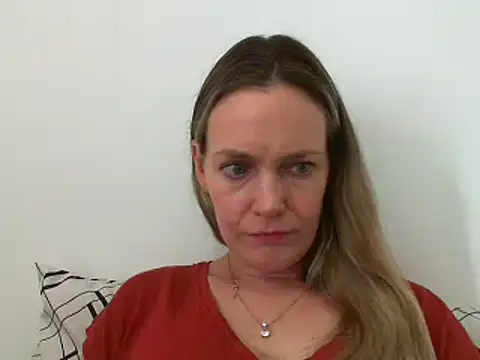 Annylove1 online show from March 19, 2025, 2:02 pm