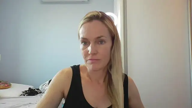 Annylove1 online show from January 16, 2026, 10:52 am