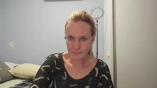 Annylove1 online show from March 29, 2026, 1:27 am