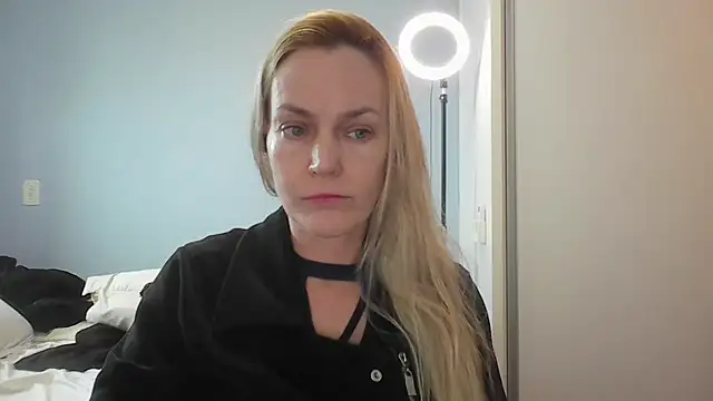 Annylove1 online show from May 27, 2026, 10:45 am