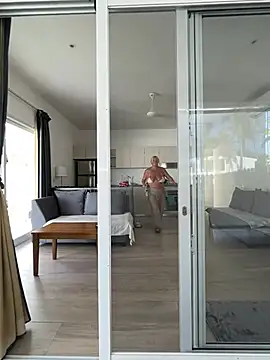 Snapshot of Patsylaboner chatting on February 21, 2026, 1:45 pm Patsylaboner online show from February 21, 2026, 1:45 pm