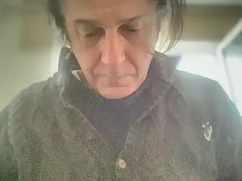 Snapshot of ALPHANDRE chatting on February 12, 2026, 7:36 am ALPHANDRE online show from February 12, 2026, 7:36 am