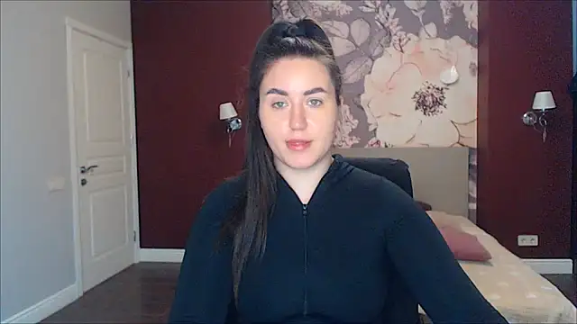 Roxie Bradley online show from January 17, 2025, 6:36 am