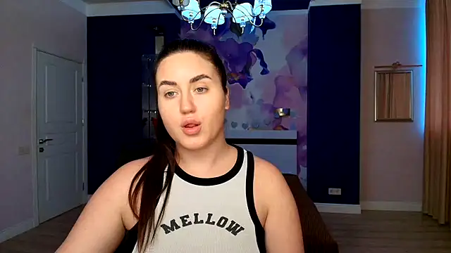 Roxie Bradley online show from January 22, 2025, 11:01 am