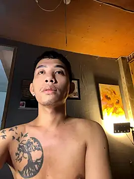 xlovercum online show from January 14, 2026, 5:51 pm